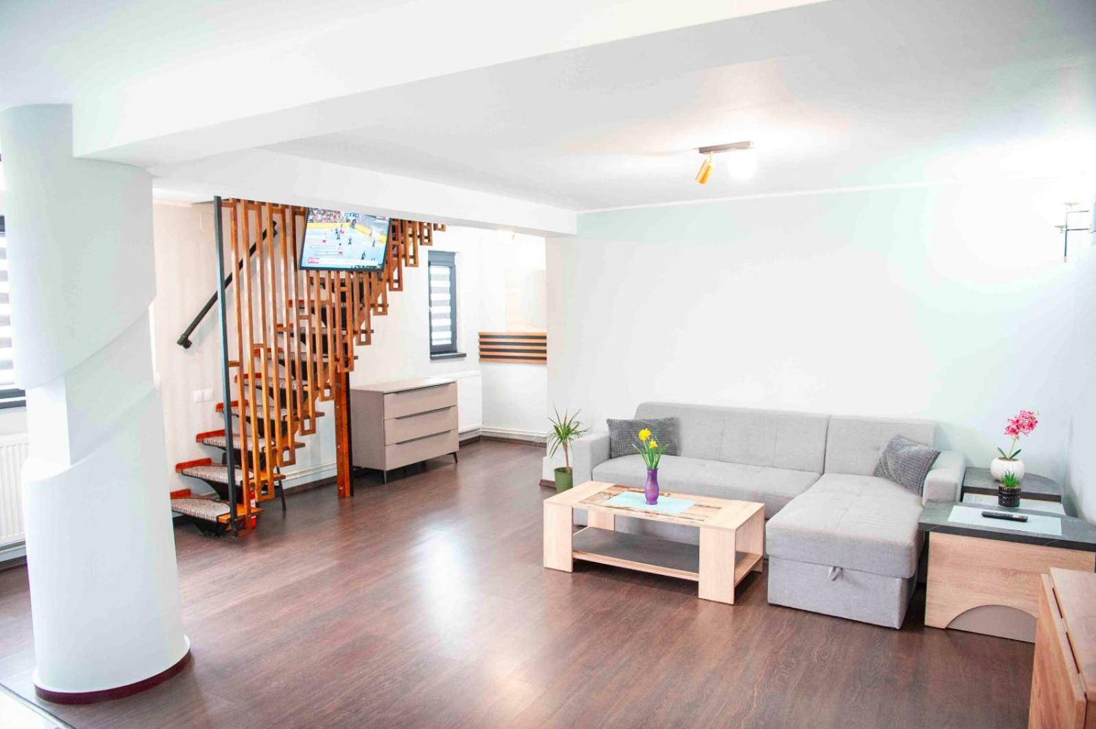 La Coti Villa Tarlungeni ภายนอก รูปภาพ