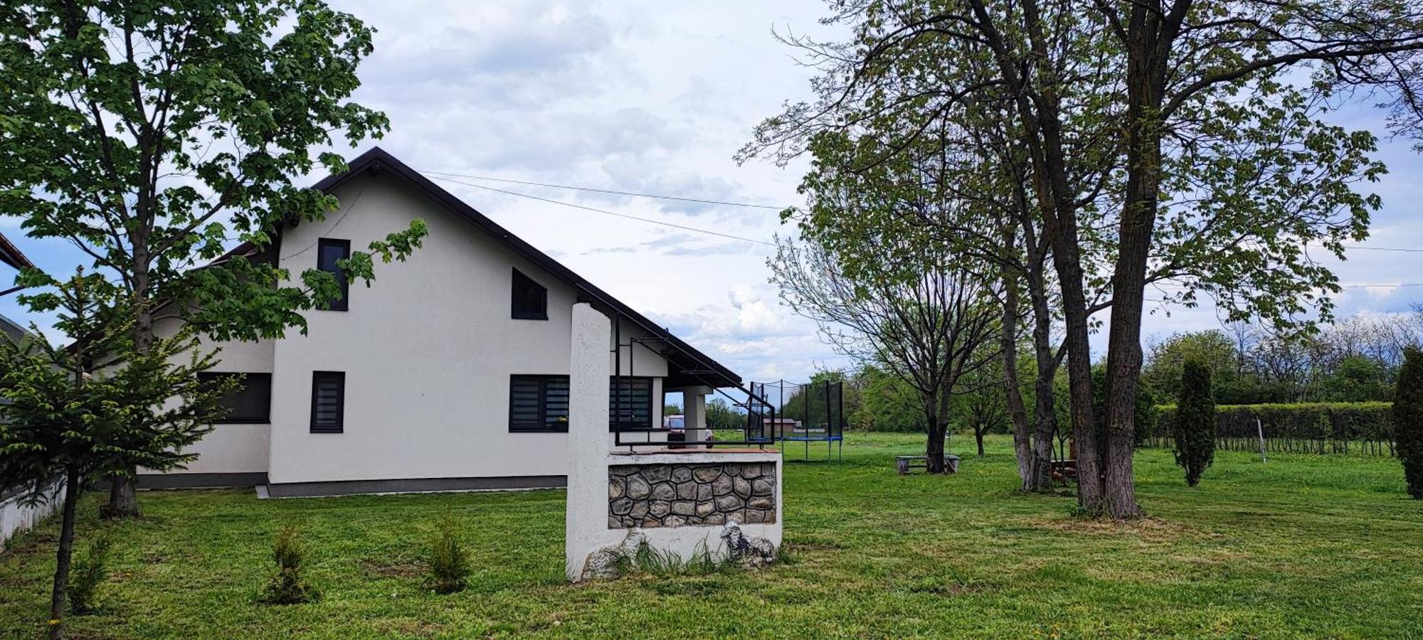 La Coti Villa Tarlungeni ภายนอก รูปภาพ
